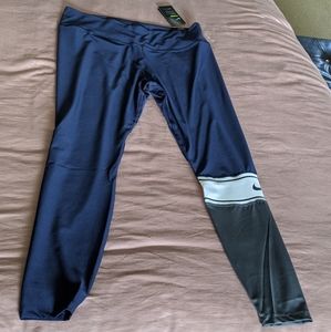 Navy Nike leggings